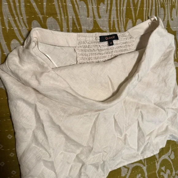 Quince 100% European linen strapless top.
Size medium - Picture 5 of 8